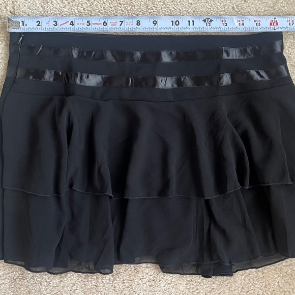 Edikted Double Ribbon Belt Ruffled Chiffon Mini Skirt in Black Women's Large - Picture 7 of 8